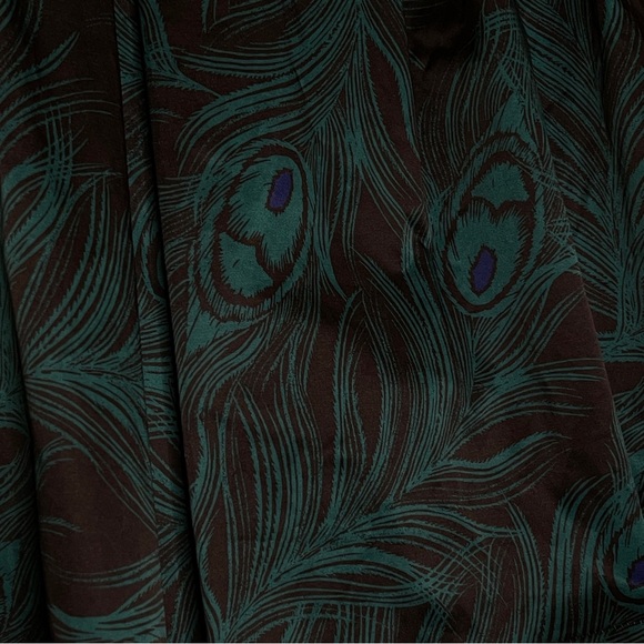 🚨East 5th Blue/Green Peacock Print Front Pleat Skirt Size 16 - Picture 6 of 6